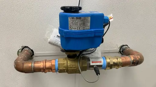Shut-off Valves Matched to Plumbing Layout Leak Defense System by Watts